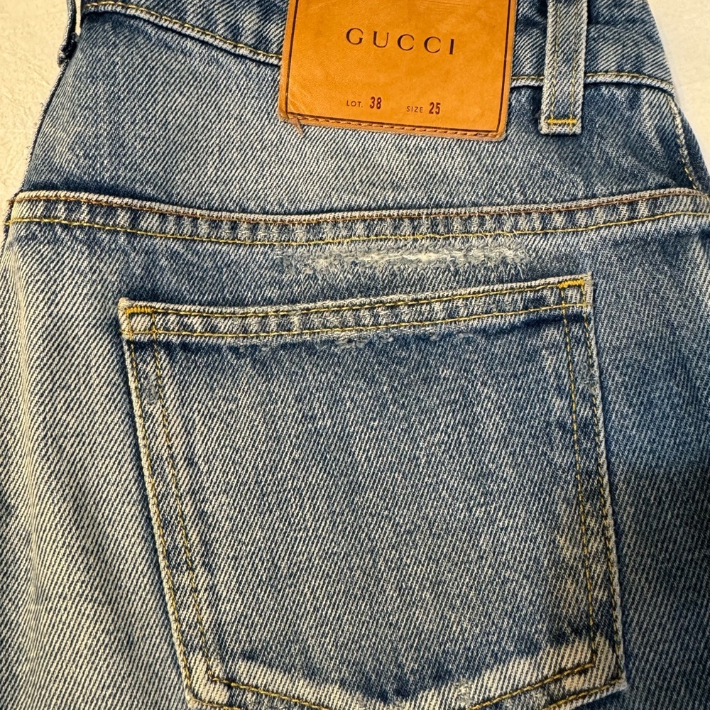 GUCCI Skinny Flare Jeans (SZ 25) NWT